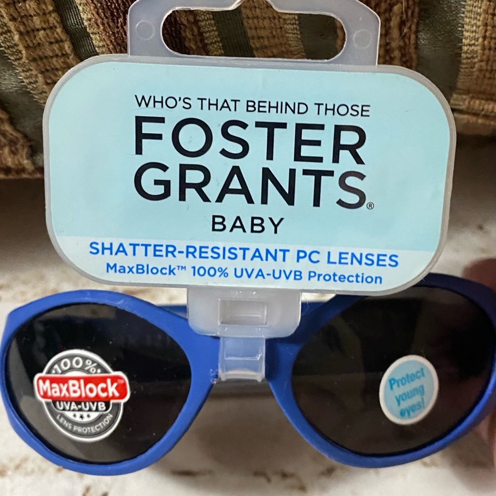 Baby Sunglasses Blue brand new protective against the sun